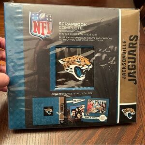 Jacksonville Jaguars 🏈 Scrapbook complete 12 designed pages embellishments 🆕
